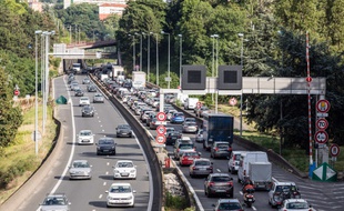 Des kilomètres de bouchon sur l'A6 à hauteur de Lyon