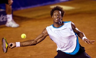 Gaël Monfils en finale du tournoi d'Acapulco face à Nicolas Almagro, le 28 février 2009.
