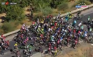 La deuxième étape de la Vuelta a été marquée par une lourde chute le 23 août 2015.