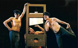 La compagnie madrilène Yllana et son spectacle macabre " 666 ".