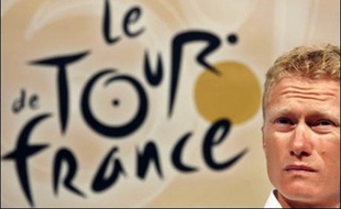 Le Tour de France part samedi de Londres, écrin somptueux au prologue de sa 94e édition, dans une ambiance alourdie par le sujet récurrent du dopage qui a même éclaboussé préventivement son favori, le Kazakh Alexandre Vinokourov.