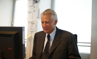 Dominique de Villepin répond aux questions des internautes, lors d'un chat à la rédaction le 22 septembre 2010