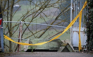 L'entrée du cimetière juif profané à Sarre Union, le 16 février 2015.
