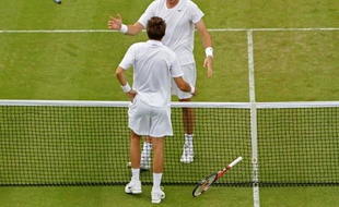 Cela passe d'abord par un retour dans les cent premiers, lui qui est monté jusqu'au 40e mondial début 2008. "Mon objectif pour 2011 est déjà de faire une saison complète", expose Mahut, freiné par une succession de pépins physiques.