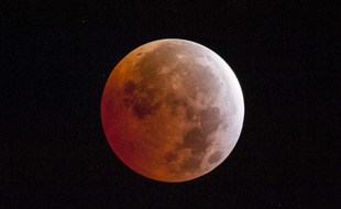 Une éclipse de Lune capturée depuis la Californie, le 4 avril 2015.