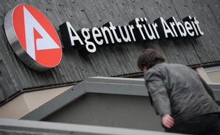 Entrée d'une agence pour l'emploi allemande, à Wiesbaden le 15 novembre 2012