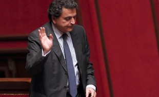 Le député UMP Pierre Lellouche à l'Assemblée nationale à Paris, le 3 juin 2014