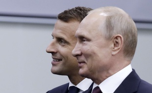 Emmanuel Macron et Vladimir Poutine le 25 mai 2018 à Saint-Pétersbourg.