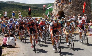 Le peloton du Tour de France lors de 5e étape, le 8 juillet 2009