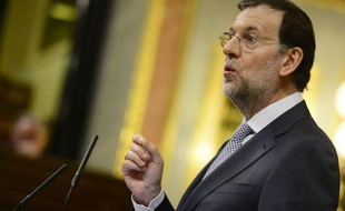 Le chef du gouvernement espagnol Mariano Rajoy a annoncé mercredi de nouvelles mesures de rigueur, dont une hausse de la TVA, imposant au pays des sacrifices "qui font mal" afin de récupérer 65 milliards d'euros et de répondre aux exigences de Bruxelles.