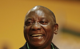 Cyril Ramaphosa est devenu le président de l'ANC en Afrique du Sud.