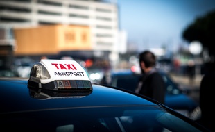 Illustration manifestation de taxis à l'aéroport de Toulouse-Blaganc.