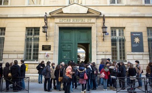 Illustration datant du 16 février 2016, du lycée Henri IV à Paris, l'un des établissements visés par des appels menaçants