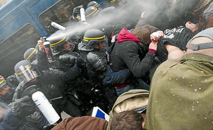 Les opposants estiment que leur mobilisation doit bouleverser l'agenda.