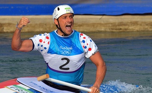 Denis Gargaud Chanut remporte l'or olympique en canoë-kayak C1, le mardi 9 août.