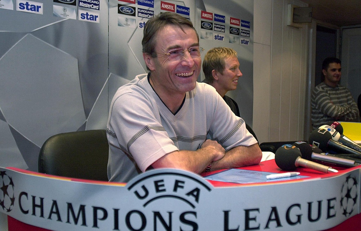 FC Nantes Raynald Denoueix vend sa médaille pour les soignants, des