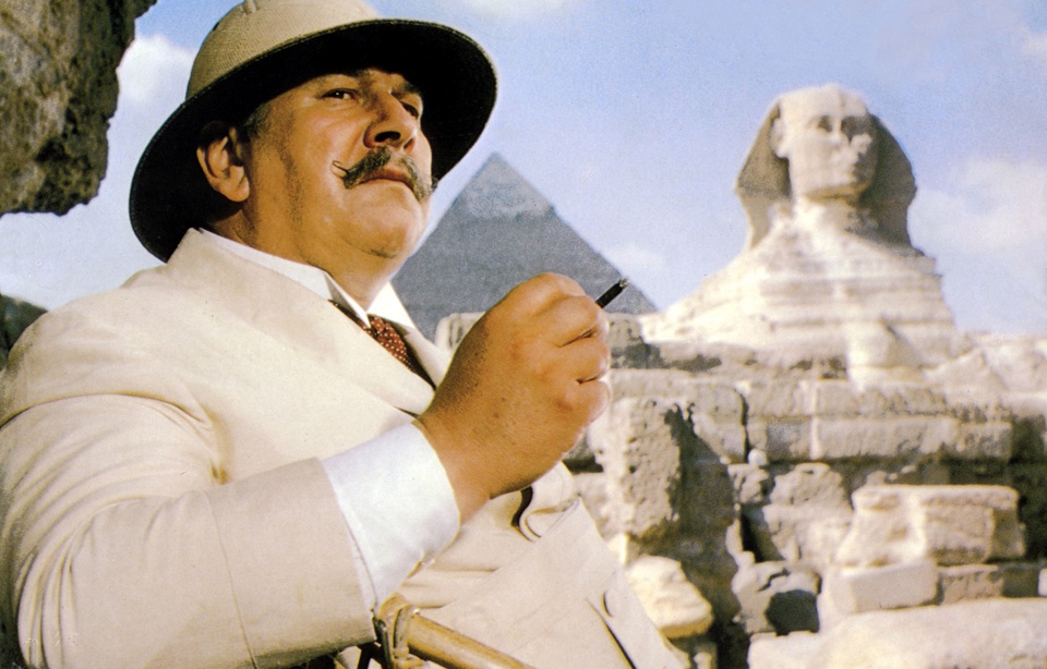 Hercule Poirot ressuscite pour des «Meurtres en majuscules» Hercule Poirot ressuscite pour des «Meurtres en majuscules»