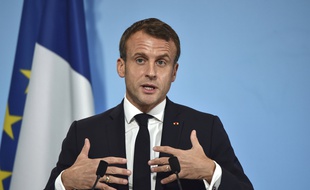 Le président Emmanuel Macron a été interpellé vendredi 8 novembre 2019 par un collectif d'associations sur la hausse de la pauvreté en France.