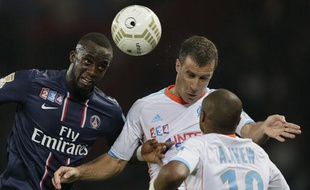 Parisiens et Marseillais lors d'un match de Coupe de la Ligue, le 31 octobre 2012, au Parc des Princes.