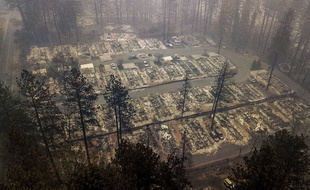 Vue aérienne de la destruction à Paradise, en Californie.