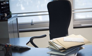 Un bureau vide.