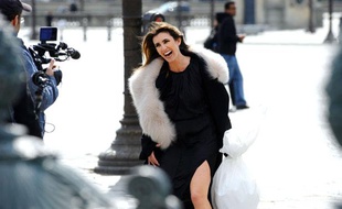 Tournage Hotel Crillon du clip avec Mademoiselle Agnes pour la femme "La femme Nina Ricci".