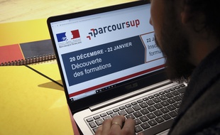 Même si les résultats sont meilleurs que l'an dernier, 60.000 lycéens sont toujours sans affectation.