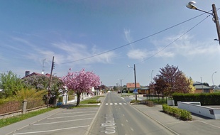 A Cosnes-etRomain, en Meurthe-et-Moselle, des priorités ont changé et un nouveau stop force désormais les voitures à s'arrêter... sur un passage piéton.