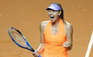 Maria sharapova a battu Roberta Vinci (7-5, 6-3) pour son retour à la compétition après 15 mois de suspension, lors du tournoi de Stuttgart, le 26 avril 2017.