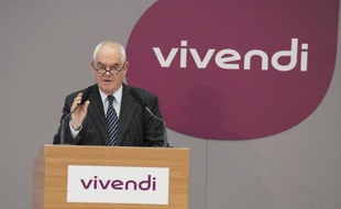 Le groupe Vivendi a dévoilé mercredi un projet de scission qui devrait mener l'opérateur SFR vers l'introduction en bourse, une annonce qui signe la fin des hostilités entre Jean-René Fourtou et Vincent Bolloré.