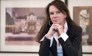Avocate fiscaliste parisienne, Claude Dumont-Beghi s'est fait une spécialité: la traque des trusts dans les paradis fiscaux qui l'a propulsée au coeur des affaires Wildenstein et Pleyel.