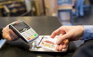 La carte à puce porte désormais vos titres-restaurant. Ici, celle du leader «Ticket restaurant»