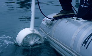 Pendant un mois, la petite turbine hydroélectrique a été immergée dans le golfe du Morbihan.