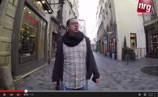 Zvika Klein s'est filmé 10h durant marchant dans les rues de la capitale coiffé d'une kippa.