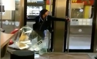 Un homme attaque un McDonald à coups de bombe au poivre, à Galway, en Irlande