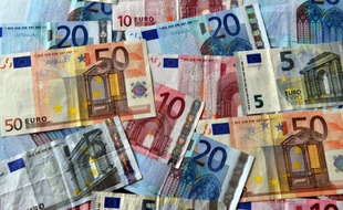 Des billets en euros en septembre 2014 à Lille.