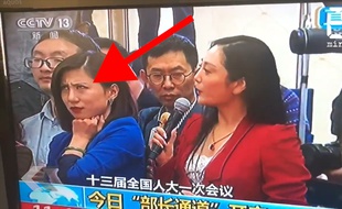 Une journaliste chinoise se grille en direct - Le Rewind