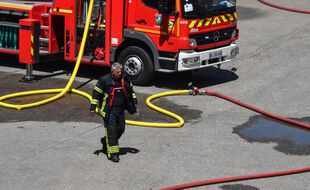 Après la panne de l'opérateur Orange qui a affecté les numéros d'appel d'urgence, les pompiers veulent réforme le système d'alerte français.