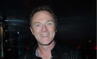 Christophe Hondelatte le 6 avril 2012 à la soirée pour fêter les 20 ans de Radio FG.