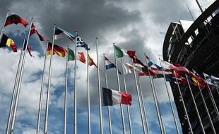 Drapeaux de pays membres de l'Union européenne.