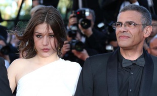 Adèle Exarchopoulos et Abdellatif Kechiche, à Cannes, en mai 2013.
