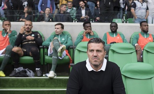 Oscar Garcia, ici sur le banc des Verts lors de la réception d'Angers en septembre.