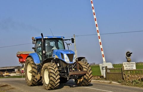 Un homme de 18 ans se fait écraser par son tracteur en Vendée