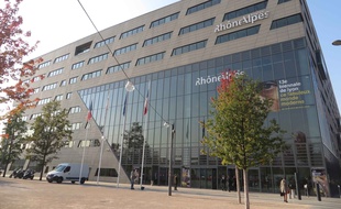 Le siège du Conseil régional Rhône-Alpes au Confluent