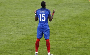 Pogba avant le match d'ouverture contre la Roumanie, le 10 juin 2016.