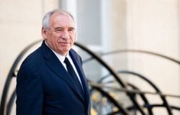 Bayrou prêt à négocier, Kiev attaquée et polémique autour de Rima Hassan
