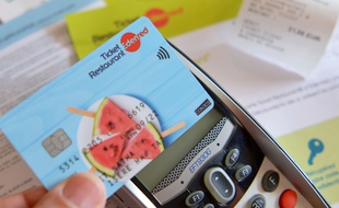 Une carte ticket restaurant. (illustration)