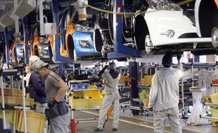 Une usine PSA Peugeot Citroën à Poissy.
