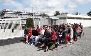 Les enseignants du lycée Rive-Gauche ont débrayé ce mardi matin.