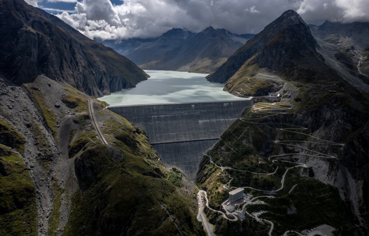 La Svizzera intensifica le misure per far fronte ai rischi di carenza di energia questo inverno